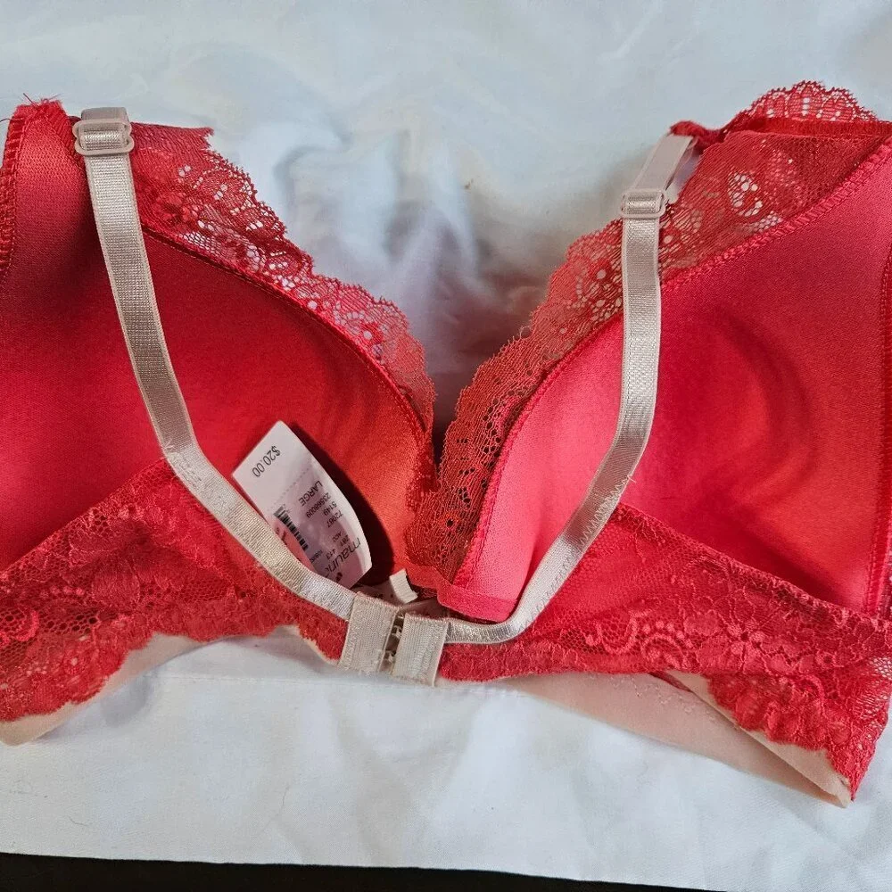 Maurice’s coral bra‎ Large NWT